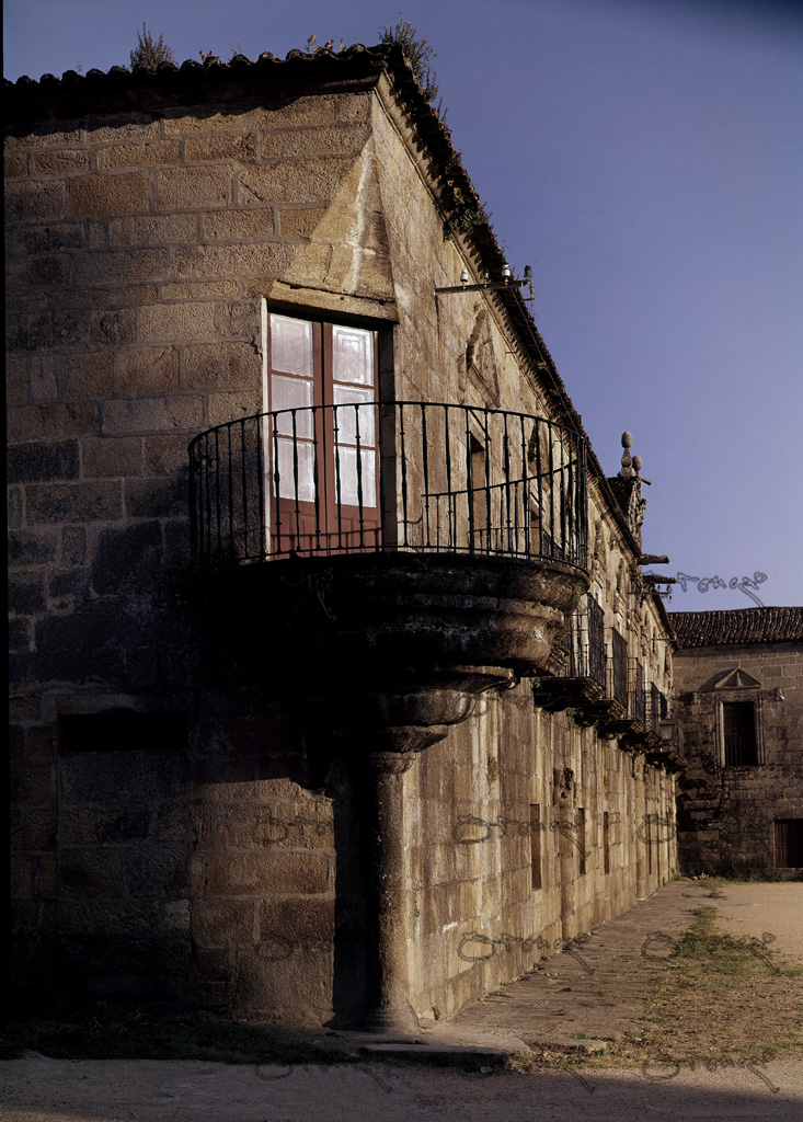 Balcon Esquinado Del Pazo De Fefianes - Foto Aos 60